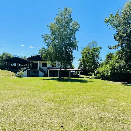 Larici Villa